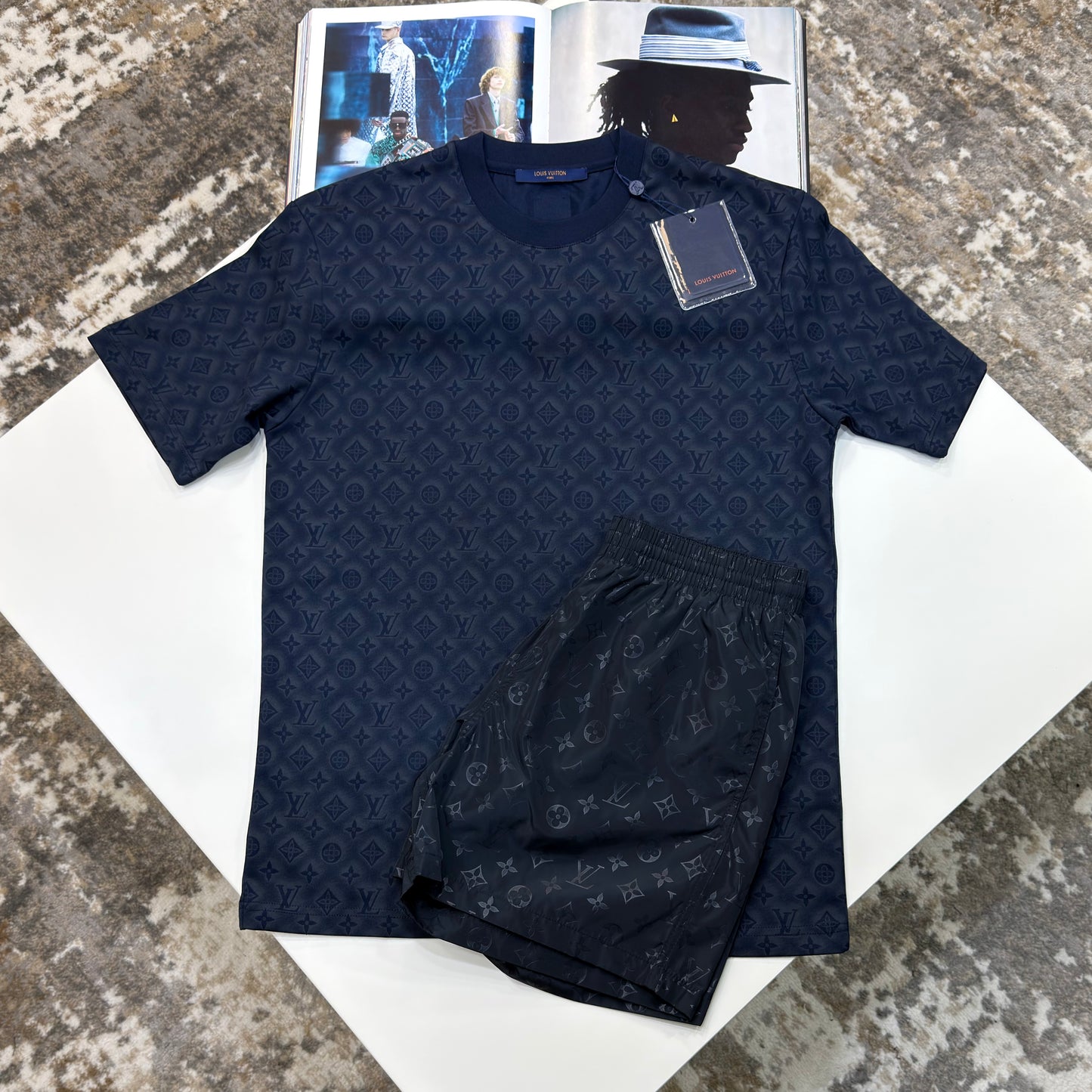LV T-SHIRT -NAVY