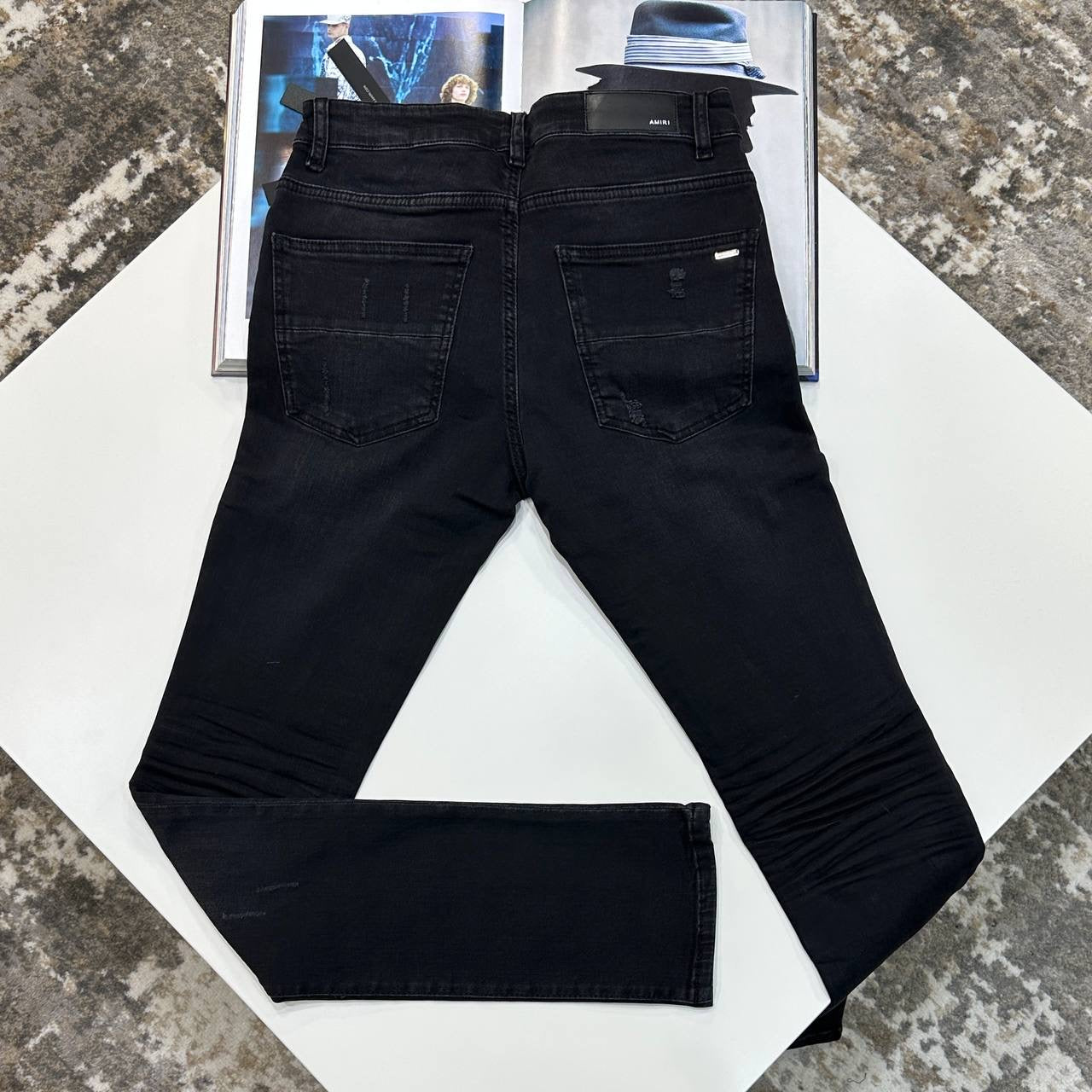 AMRI JEANS - BLACK