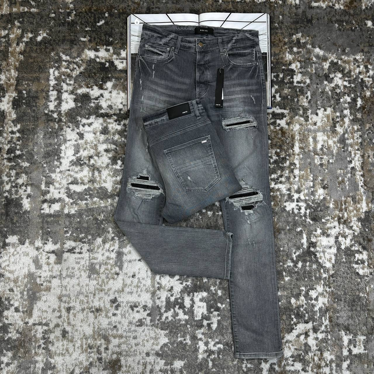 AMRI JEANS - GREY