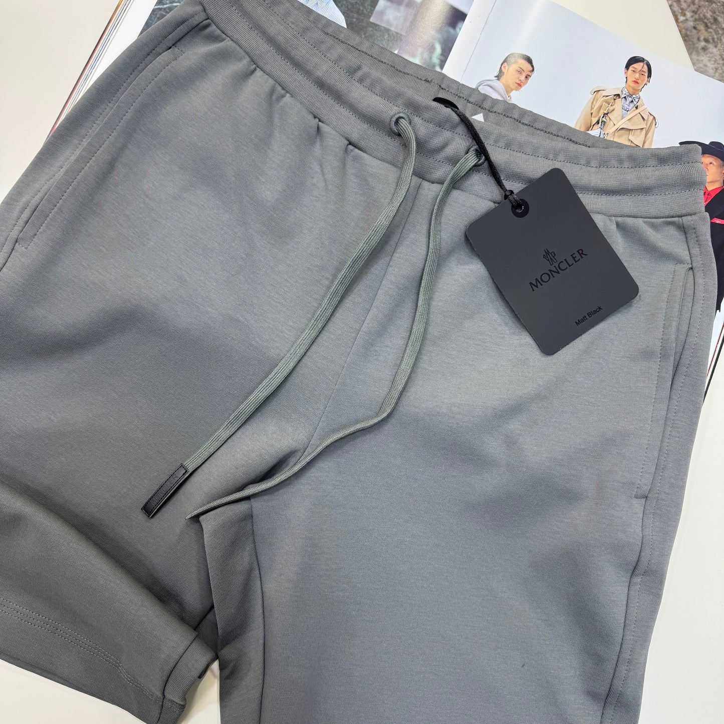 MNCLR SHORTS -DAR GRAY