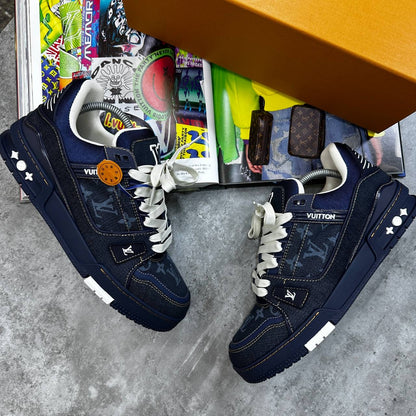 Premium feel, casual vibe.