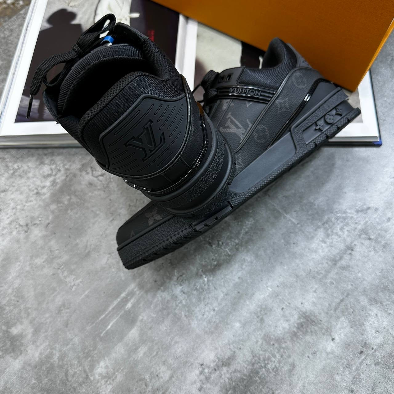 Premium feel, casual vibe.