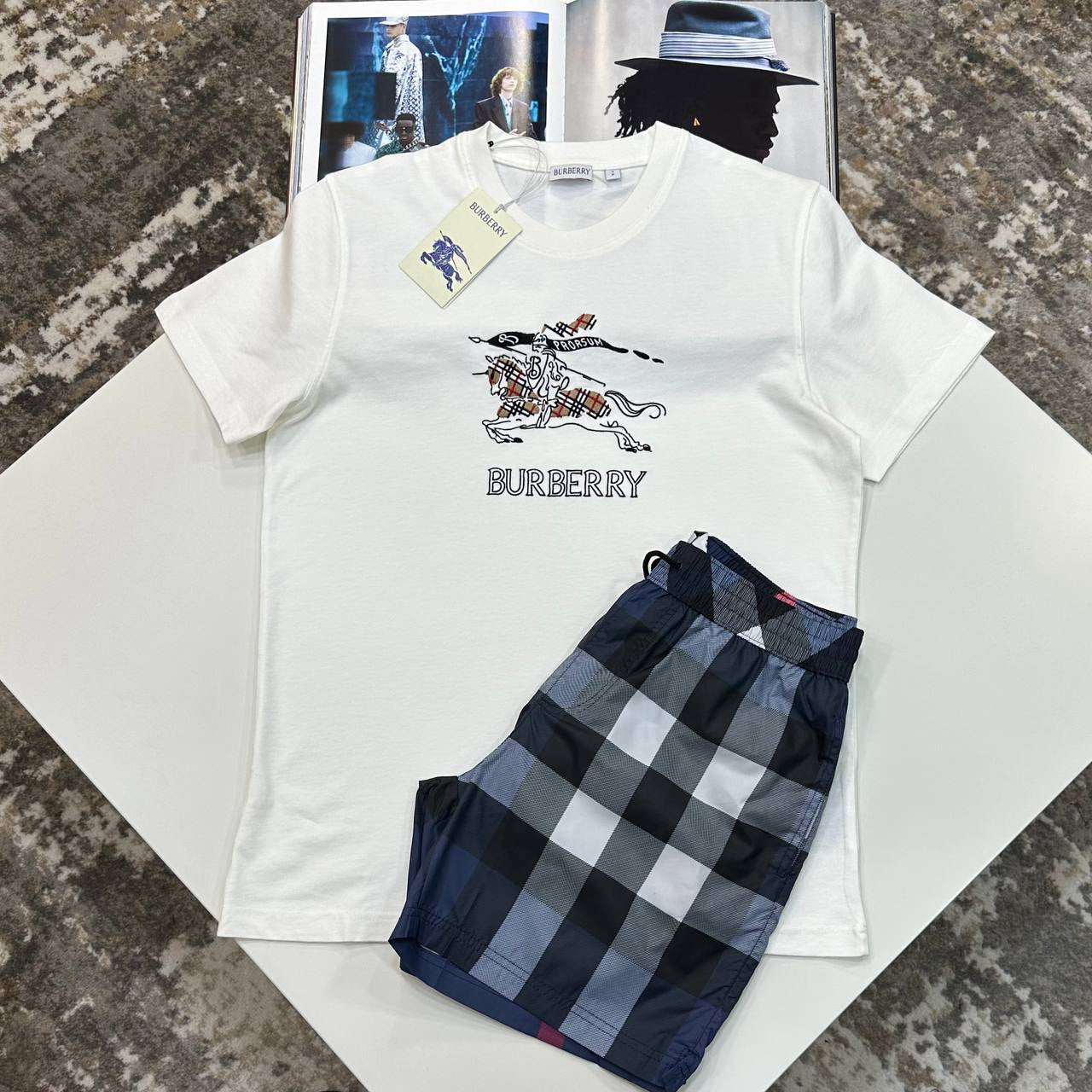 BURB T-SHIRT - WHITE