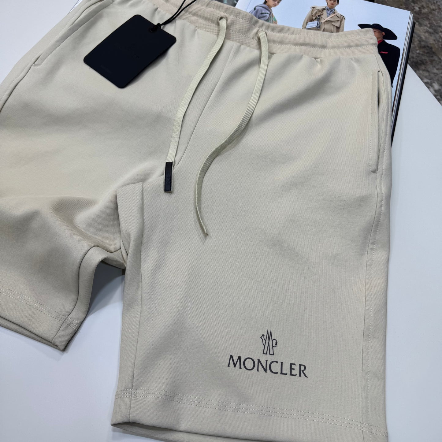 MNCLR SHORTS -BAGE
