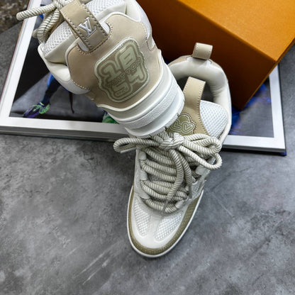 Premium feel, casual vibe.