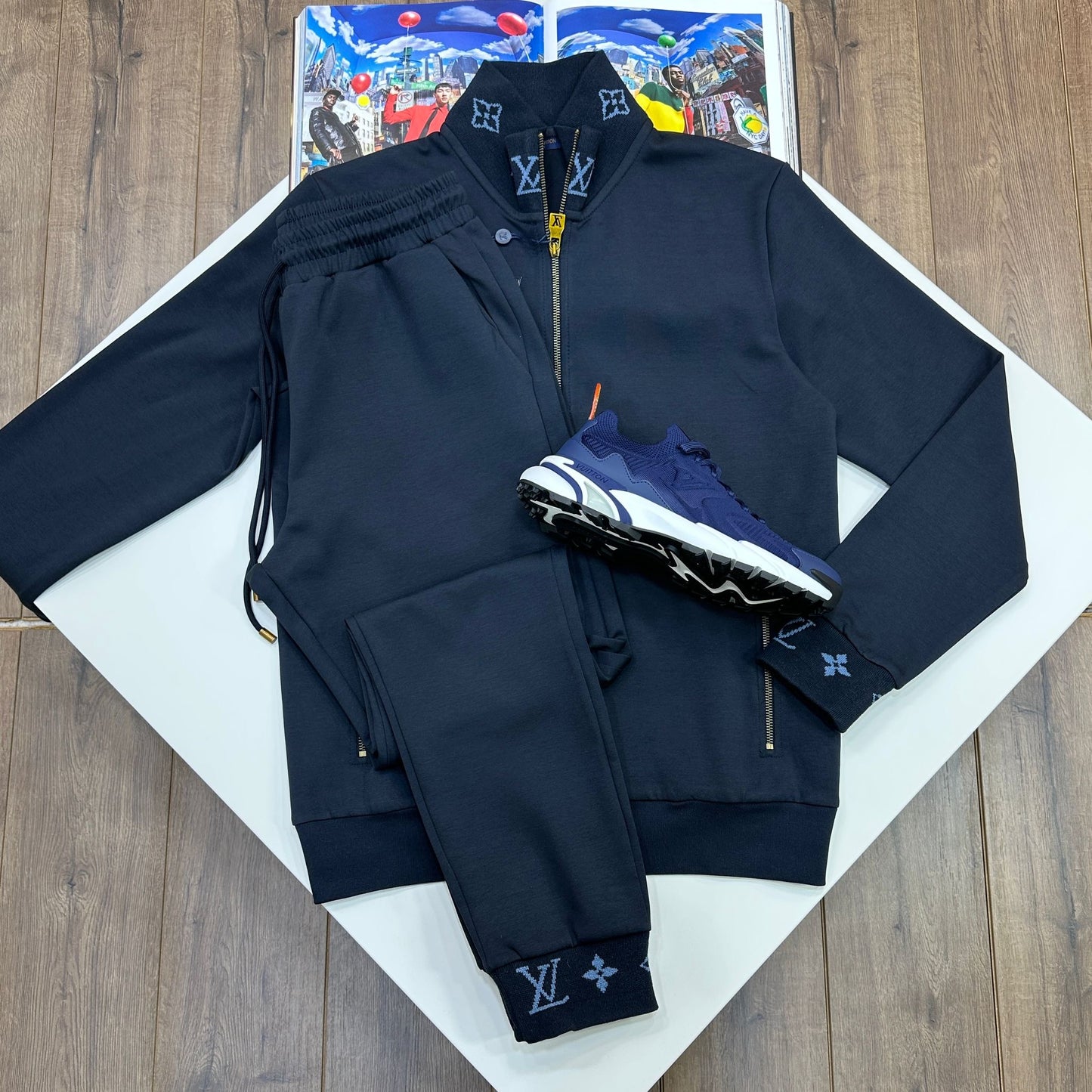 LVE TRACK SUITE - NAVY