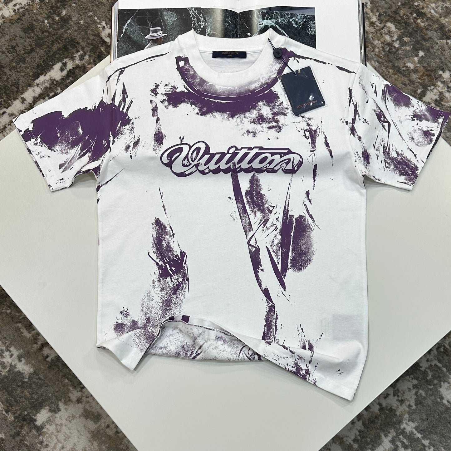 LVE  T-SHIRT - WHITE