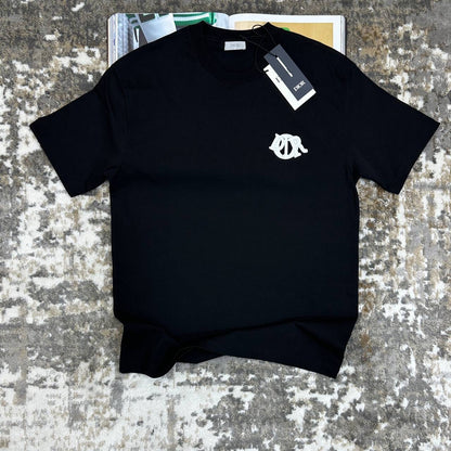 Premium feel, casual vibe.