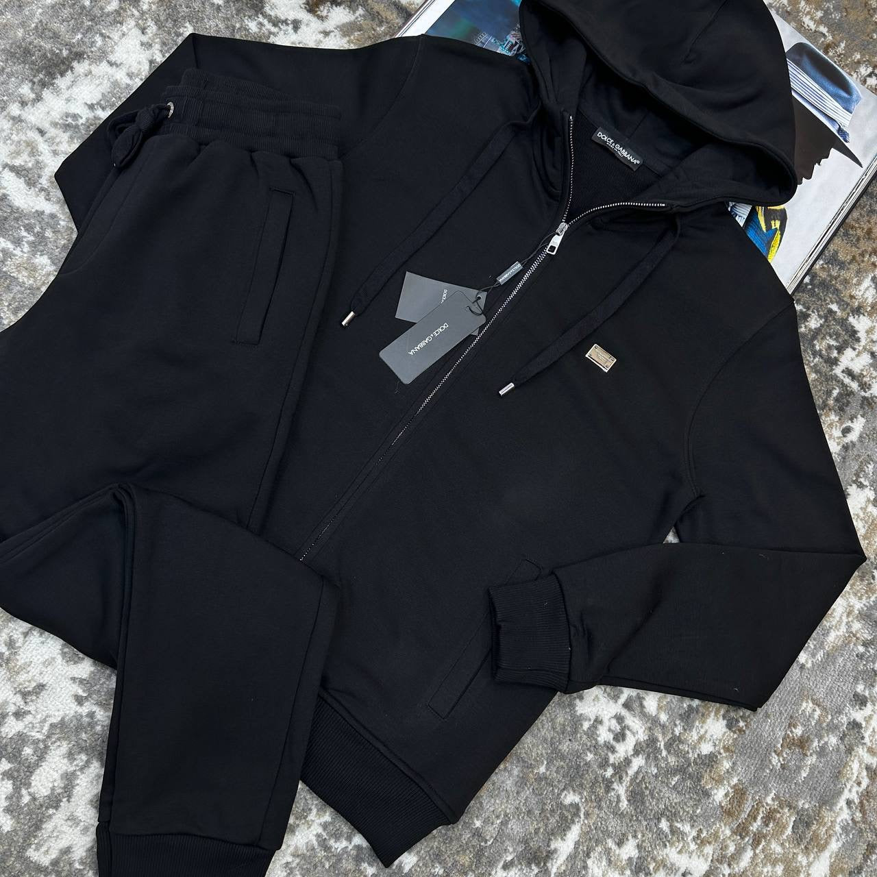 DG  TRACKSUIT - BLACK