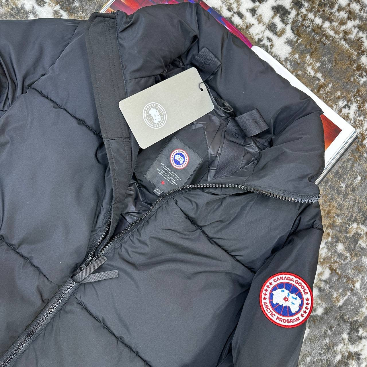 CG PUFFER JACKET - BLACK