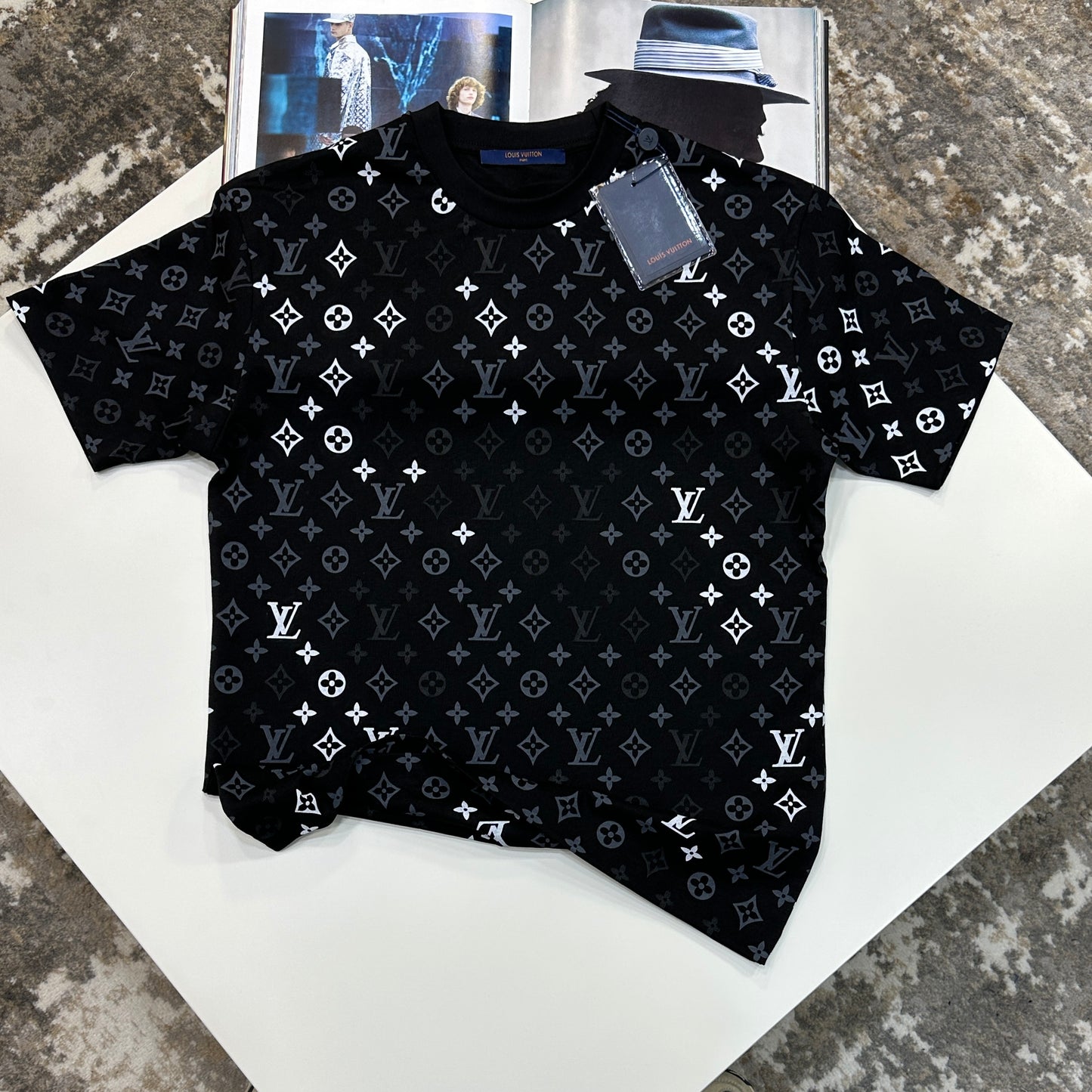 LVE  T-SHIRT - BLACK