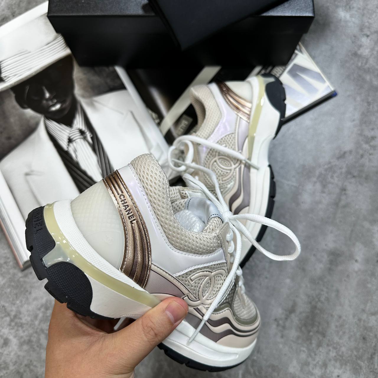 CHNEL LADIES TRAINER - GEAY-WHITE