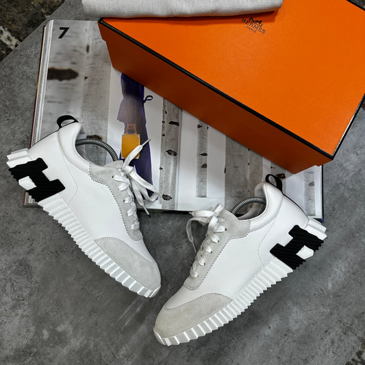 H - TRAINER- WHITE - BLACK