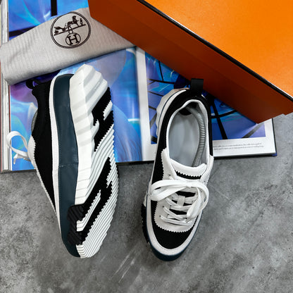 H - TRAINER - BLACK - BLUE